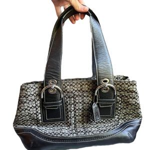COACH Vintage Soho Black & Gray Signature Satchel Shoulder Bag

G0785-F10927